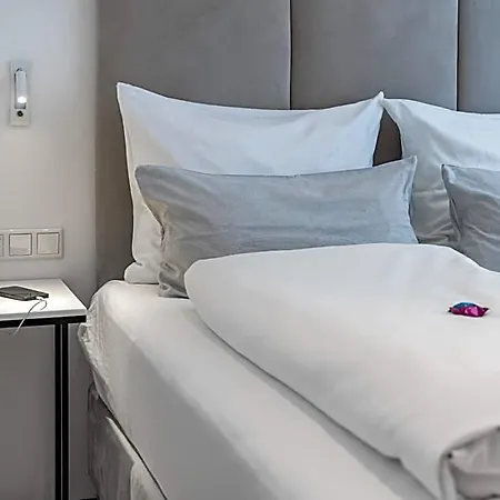 Zzzpace Smart-hotel كريفيلد