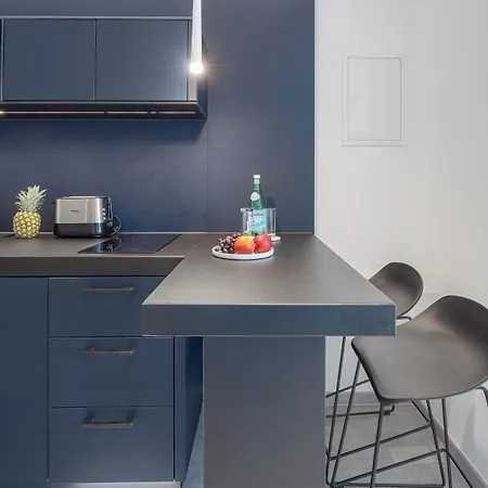 Zzzpace Smart-hotel Hotel apartamentowy 4*