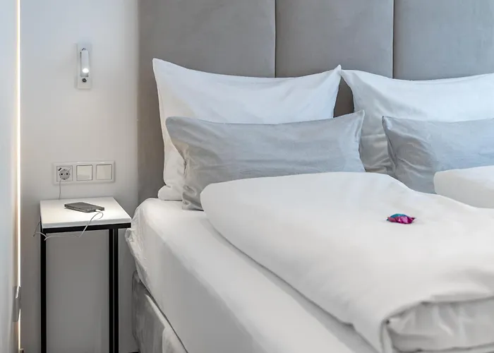 Zzzpace Smart-hotel